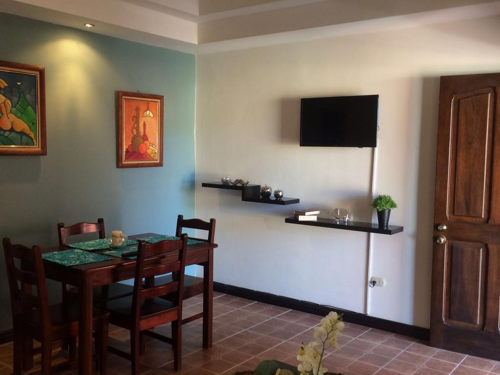 Apartotel Don Luis San Antonio De Belen Zimmer foto