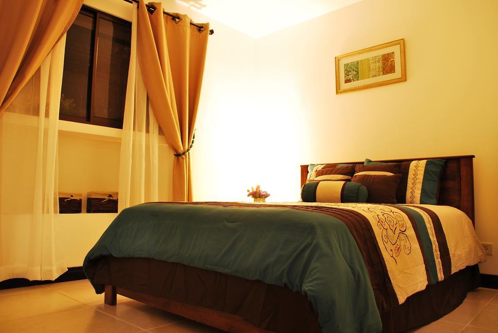 Apartotel Don Luis San Antonio De Belen Zimmer foto